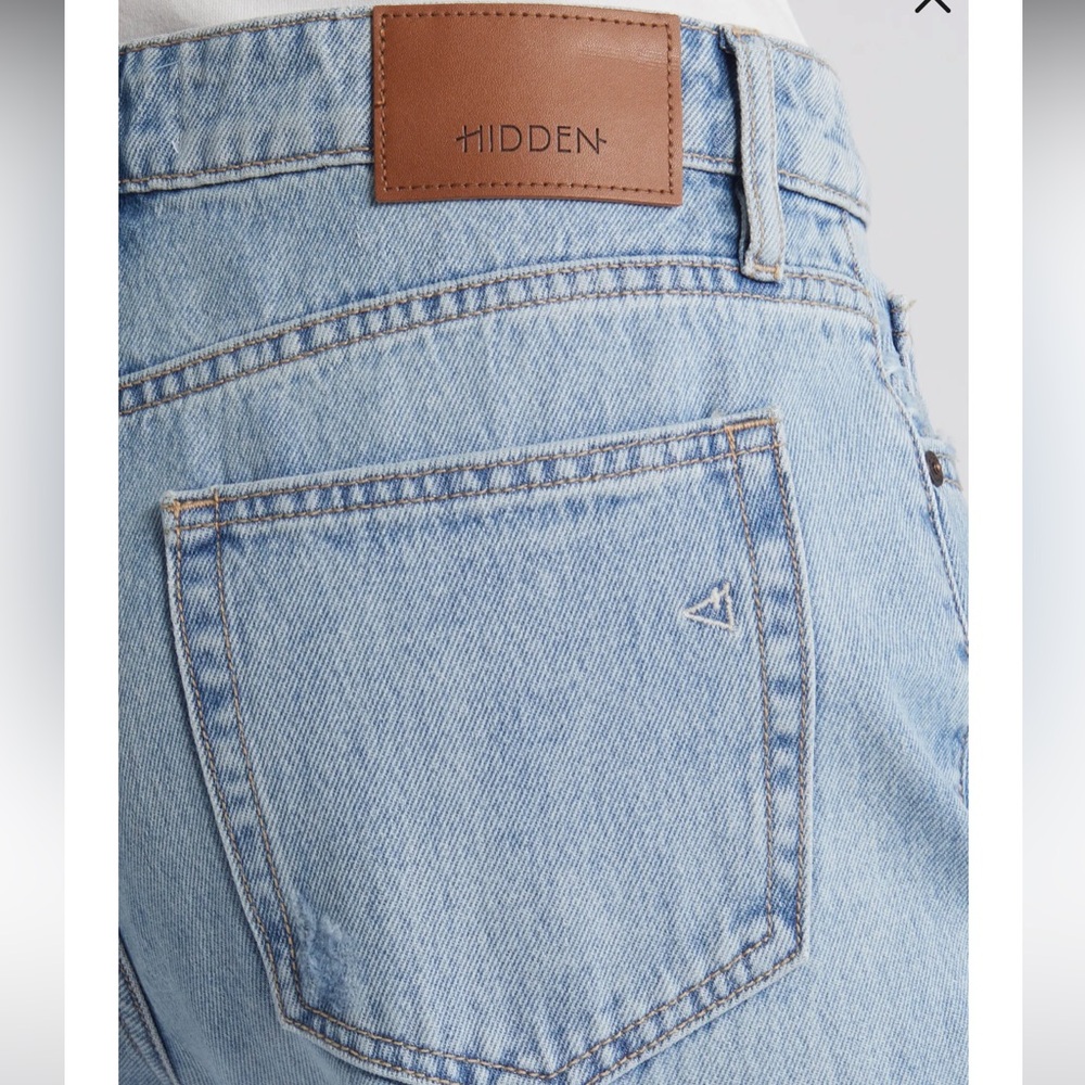 Hidden High Waist Raw Hem Crop Wide Leg Jeans - 25 - Picture 3 of 7